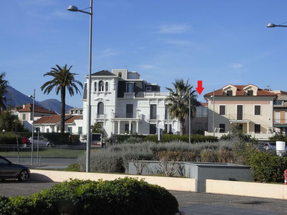 Ca' Nanopulin, Fronte Porto Apartment Loano Exterior photo